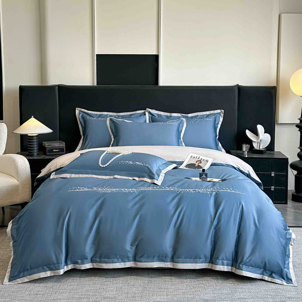 Lenjerii Brodate Bumbac Satin Premium Deluxe Pat Dublu Albastru Alb BBS06