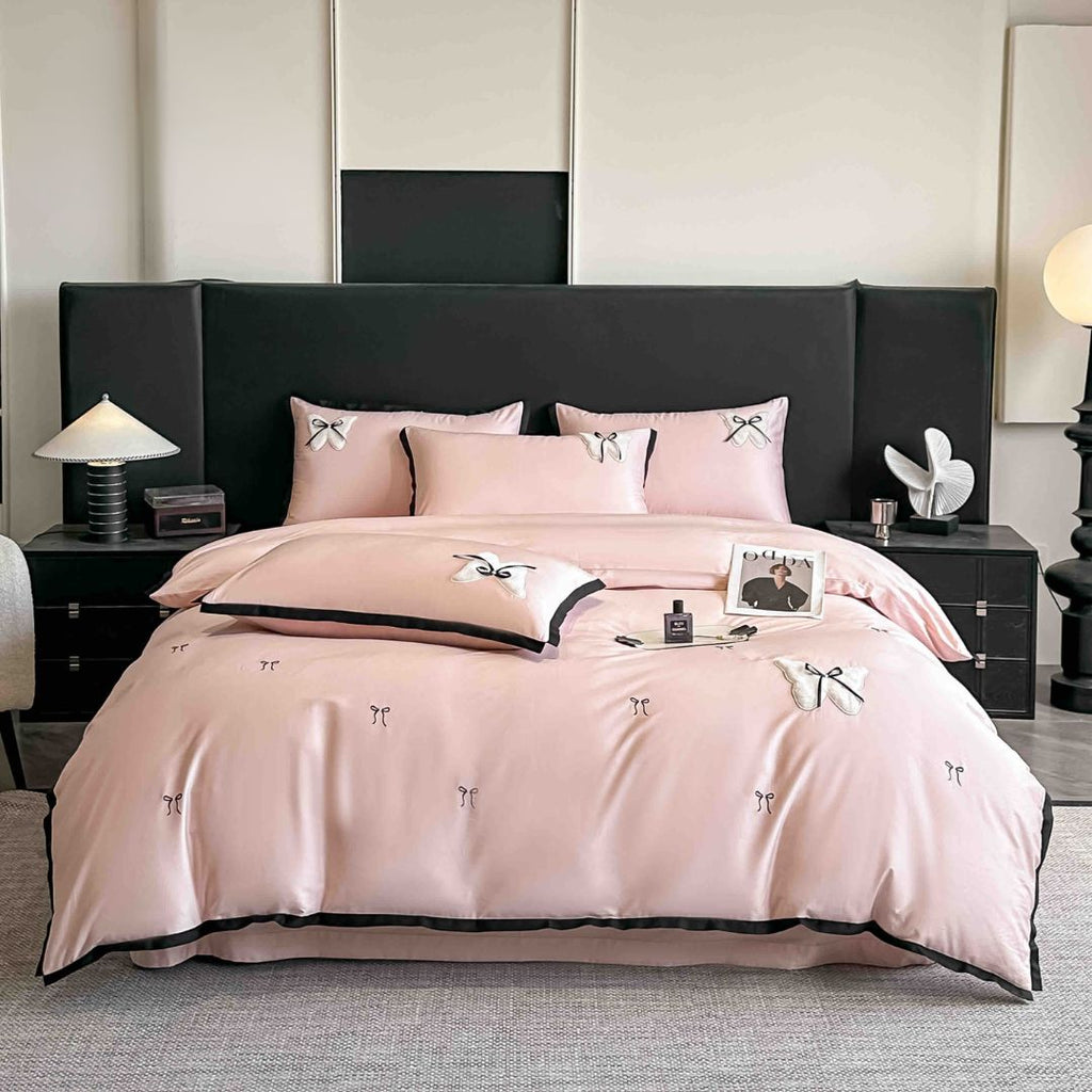 Lenjerii Brodate Bumbac Satin Premium Deluxe Pat Dublu Roz Fluturi BBS01