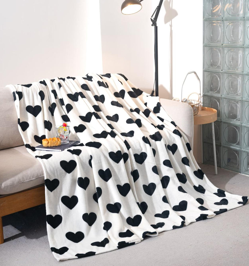 Paturi Pufoase Pufoase Pat Dublu Albe Inimioare Negre PCA100